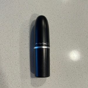 Mac lipstick Dubonnet